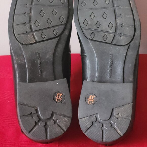 GENTLY USED, HUSH PUPPIES LOAFERS, SIZE 11!!! - Picture 6 of 7